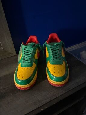 Sneakers in Yellow, Green & Red